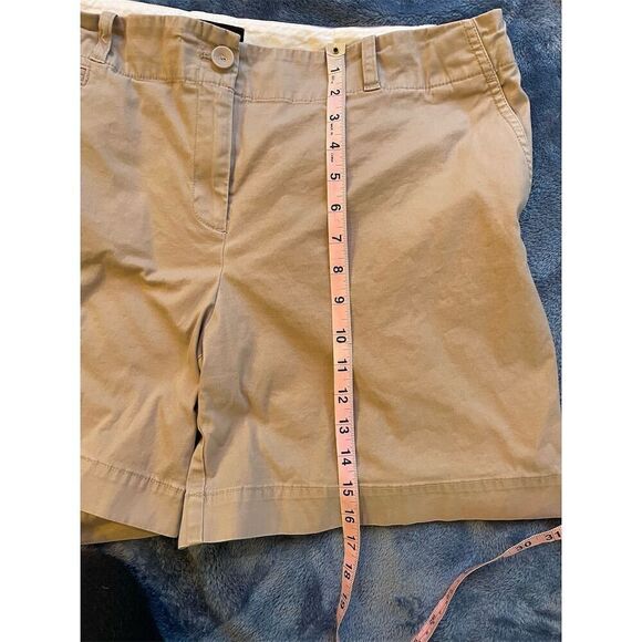 Talbots Women's Khaki Chino Shorts Size 16 Casual Summer Wear - Picture 3 of 10